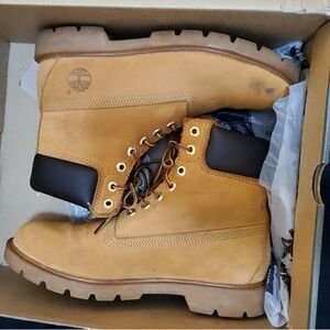 Men’s 7.5 Timberland Boots